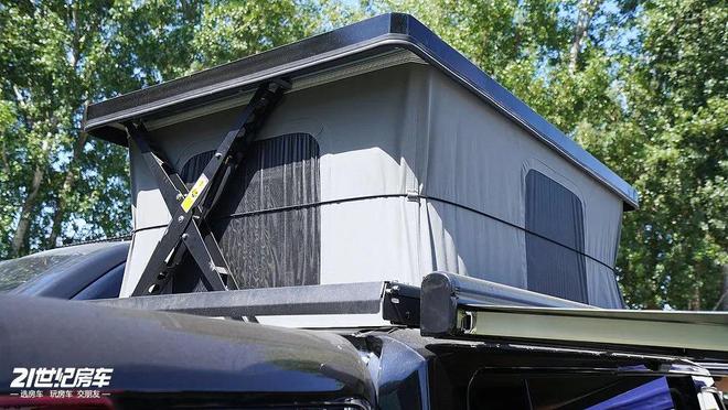 通勤露营全OK驿舟先锋官V升顶宿营车pg电子模拟器试玩1798万元三张床(图2)