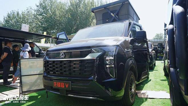 通勤露营全OK驿舟先锋官V升顶宿营车pg电子模拟器试玩1798万元三张床(图4)